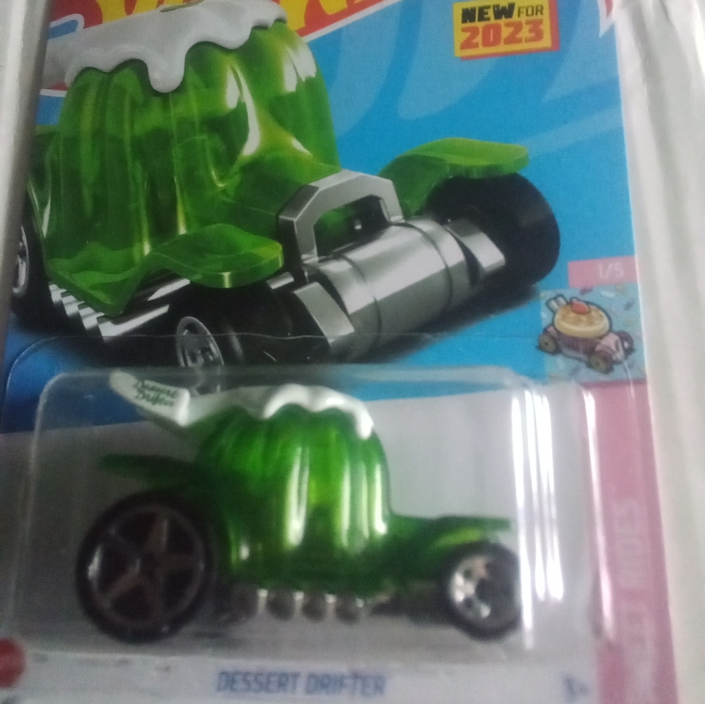 2023 Hot Wheels Dessert Drifter 8/250 HW Sweet Rides 1/5 Transparent Green 1/64